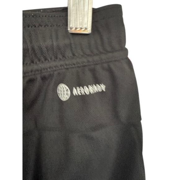 Adidas Mens Athletic Shorts Gray Red Stripes Logo AEROREADY Size L - Picture 4 of 9